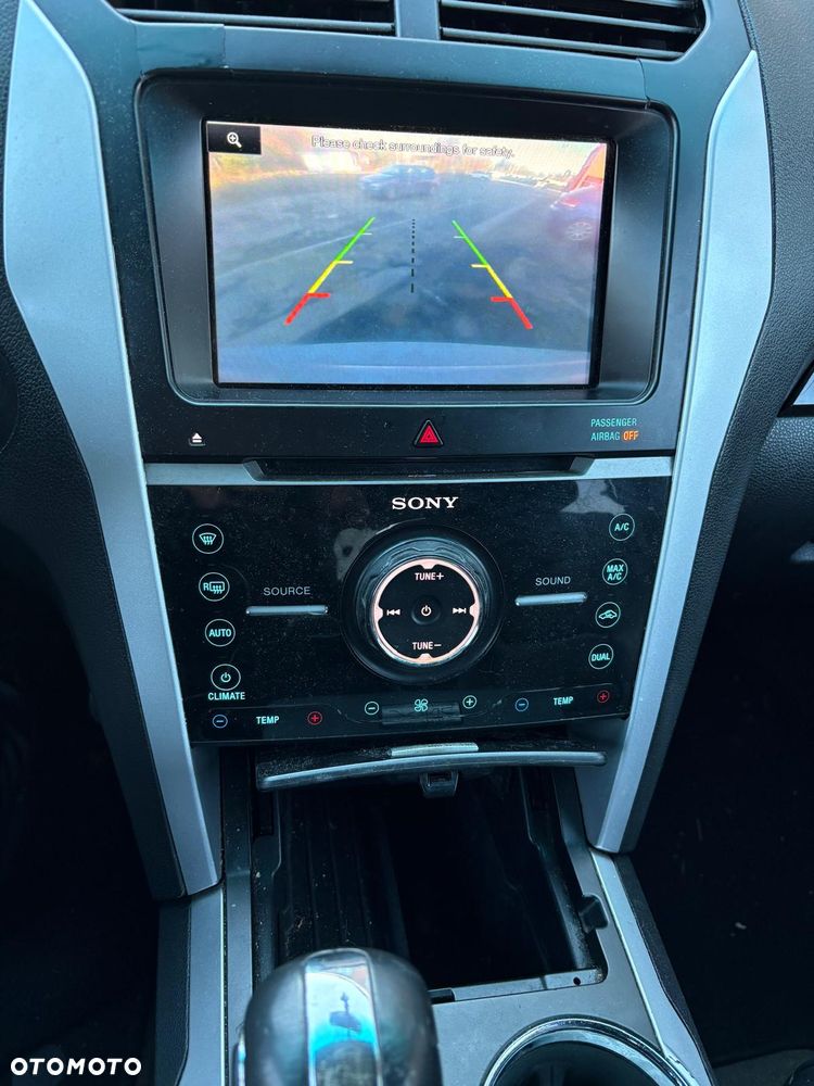 Ford Explorer - 10