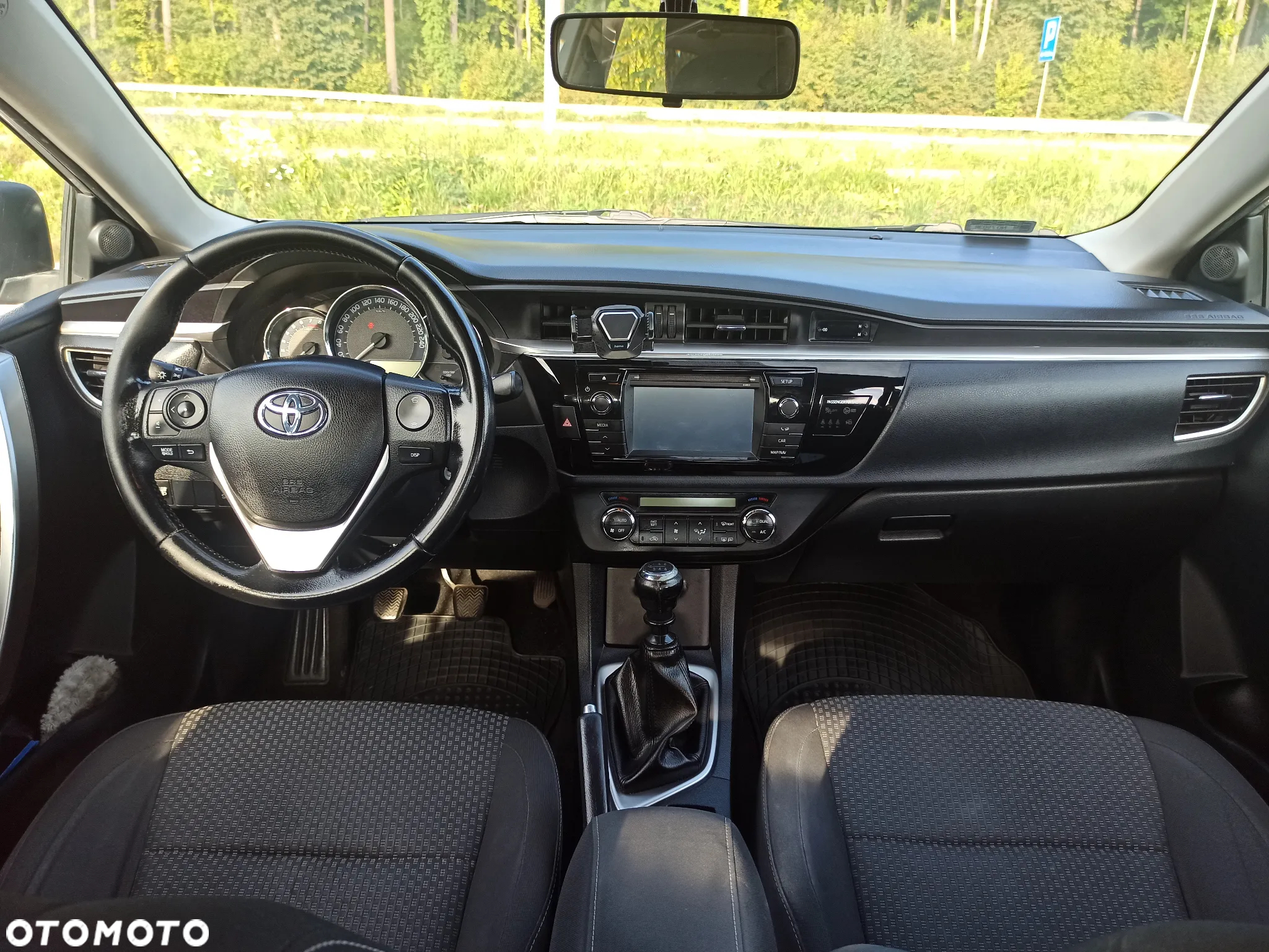 Toyota Corolla 1.6 Premium - 13
