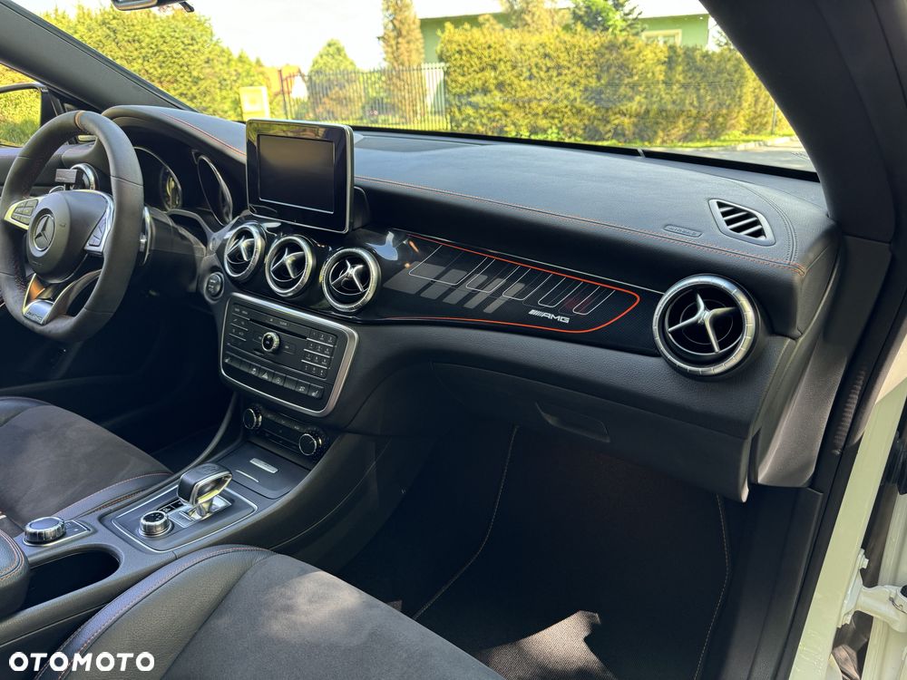 Mercedes-Benz CLA AMG 45 4-Matic - 6