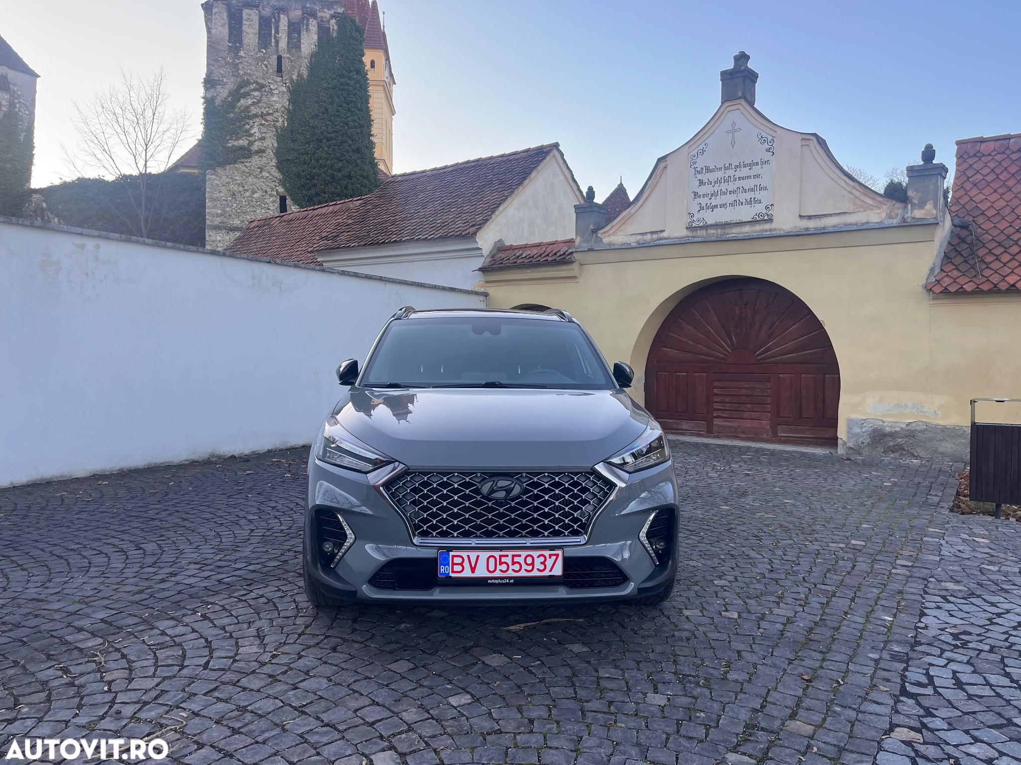 Hyundai Tucson blue 2.0 CRDi 4WD Aut. N Line - 4