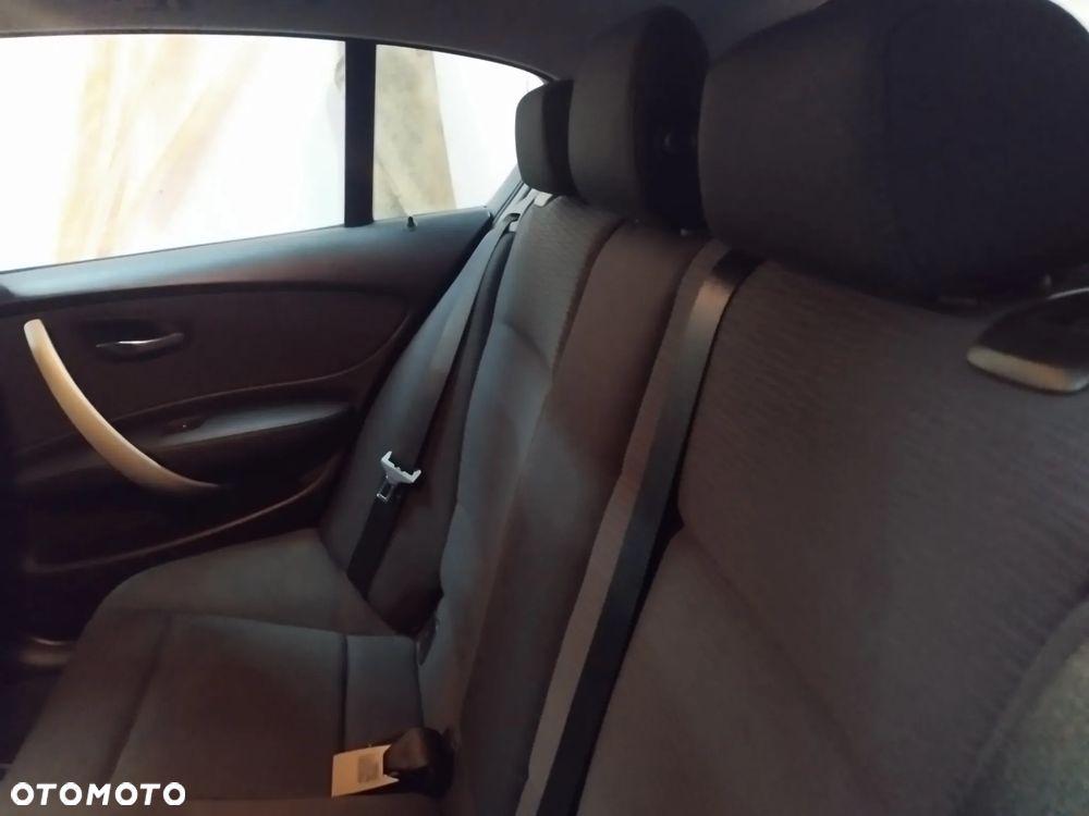 BMW Seria 1 116i - 15