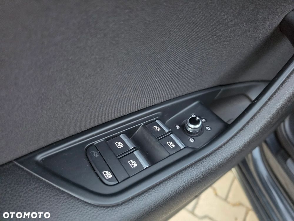 Audi A4 Limousine - 20