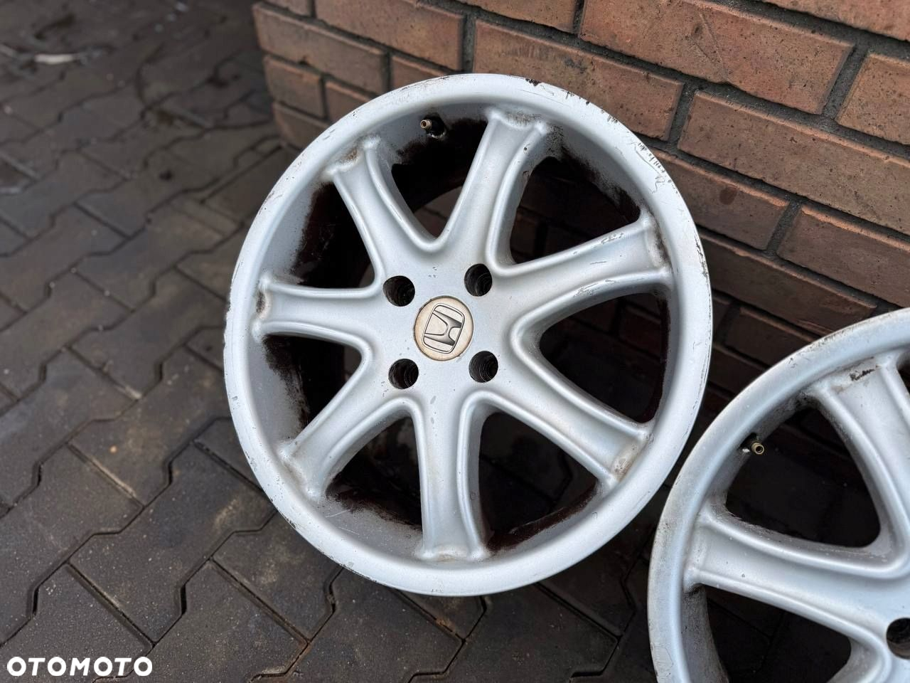 FELGI ALUMINIOWE POSTERT 4X114,3 17 x 7,5J - 8