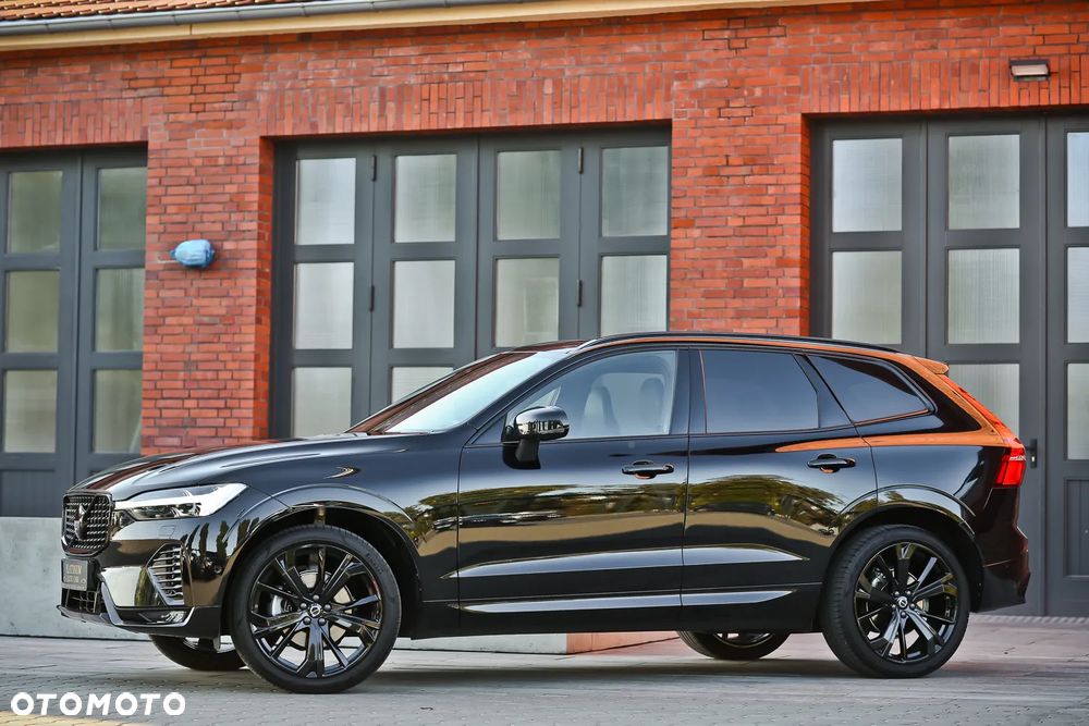 Volvo XC 60 B5 B AWD Plus Black Edition - 9