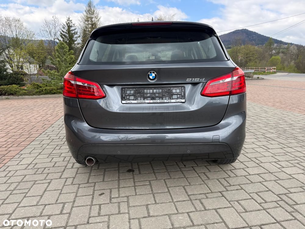 BMW Seria 2 216d - 6