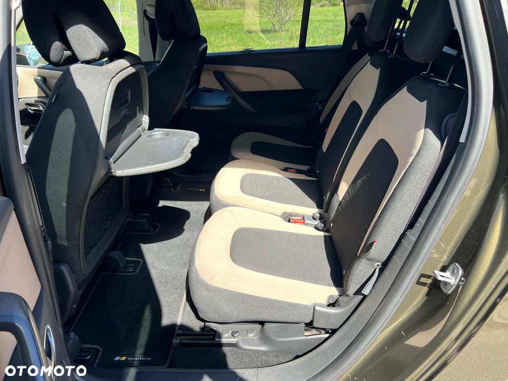 Citroën C4 Grand Picasso - 32