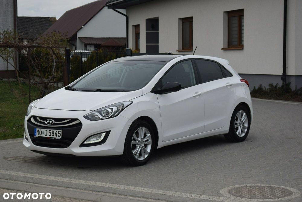 Hyundai i30 1.4 Premium - 1