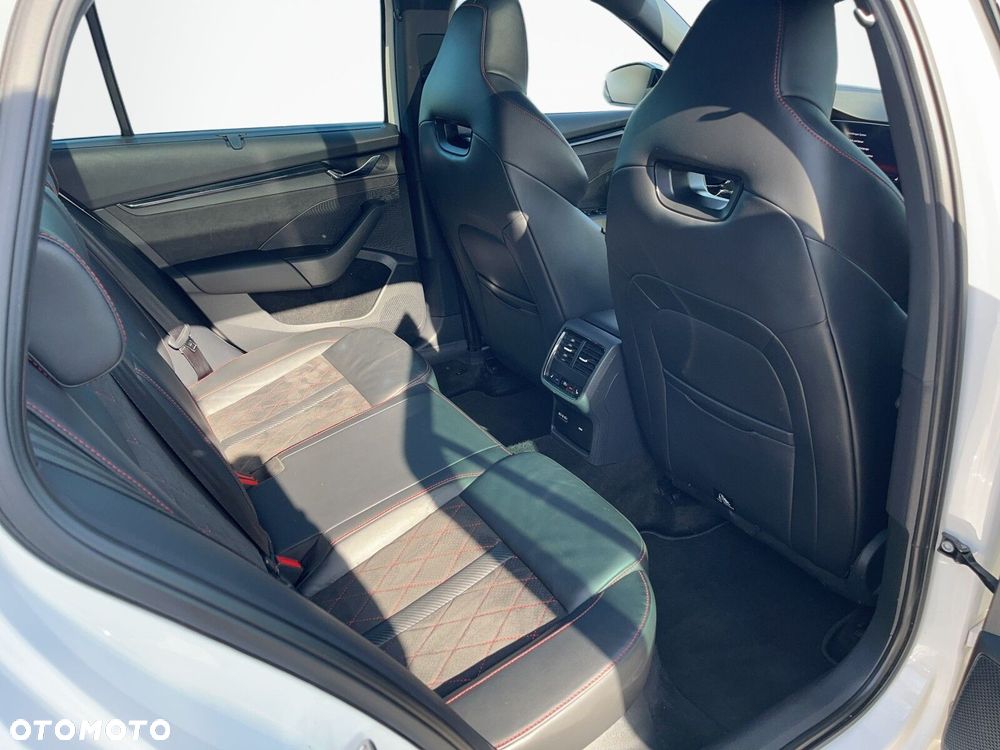 Skoda Octavia 2.0 TDI 4x4 RS DSG - 14