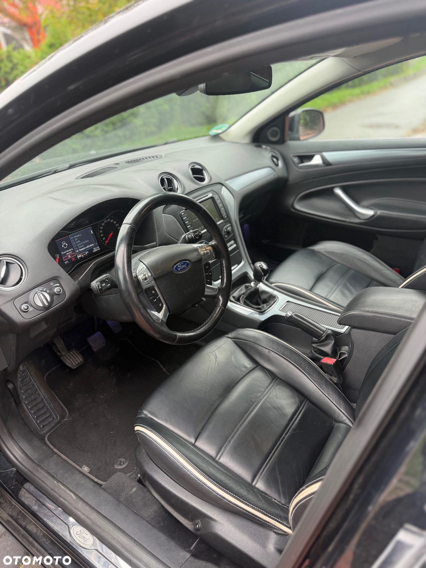 Ford Mondeo 2.0 TDCI Titanium X - 13