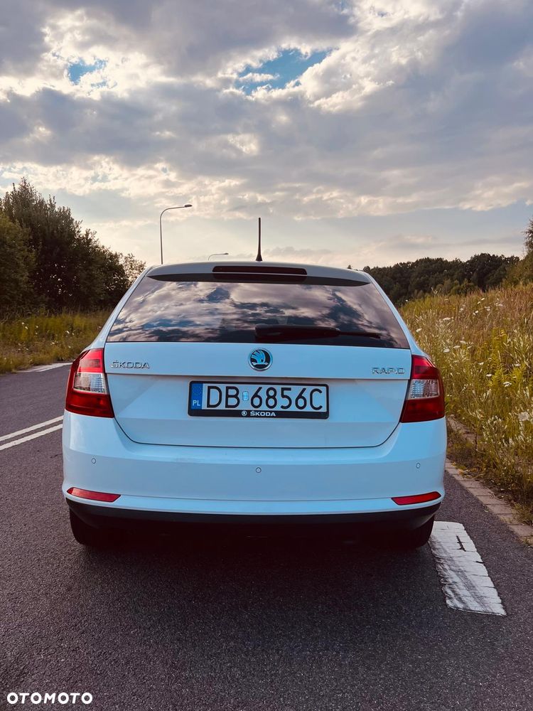 Skoda RAPID Spb 1.2 TSI Elegance Max - 16