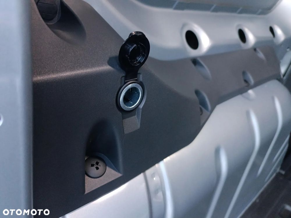 Ford Transit Connect - 29
