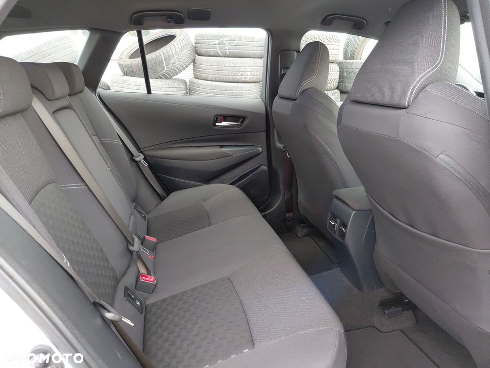 Toyota Corolla 1.8 Hybrid Comfort - 10
