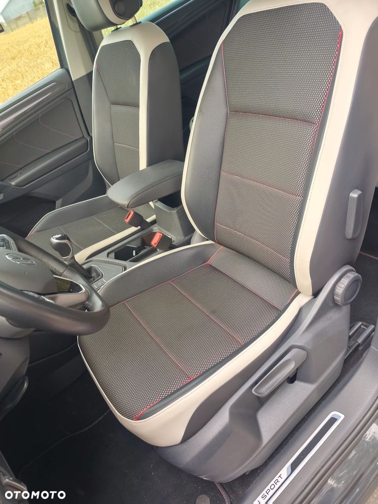 Volkswagen Tiguan - 23
