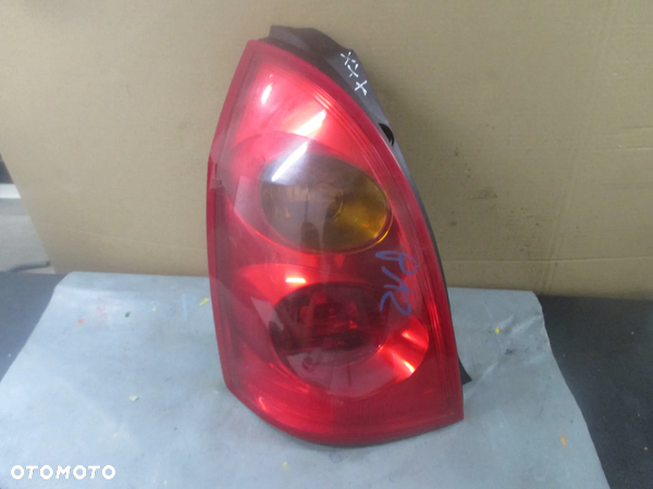 lampa lewa tył Nissan Primera P12 lift KOMBI  Valeo Europa