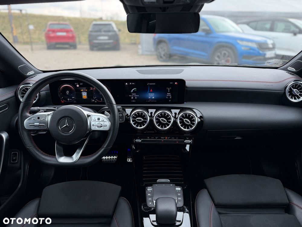 Mercedes-Benz CLA 250 4Matic 8G-DCT AMG Line Advanced Plus - 21