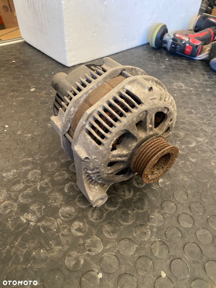 BMW 5 E39 E46 2.0D IGŁA ! ! po 69 tyś km! ALTERNATOR - 1
