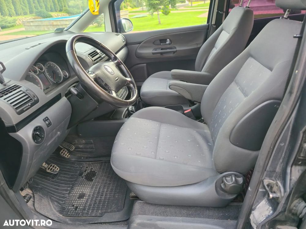 Volkswagen Sharan 1.9 TDI Comfortline Family - 19