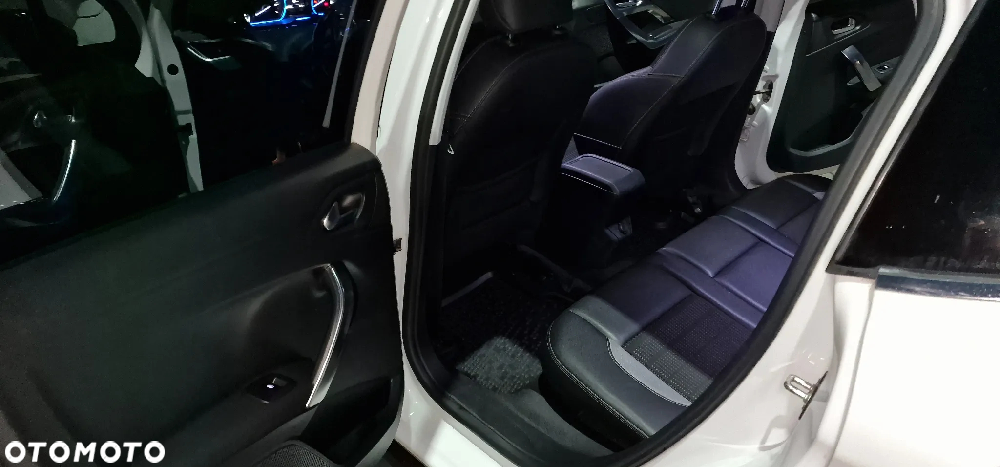 Peugeot 2008 1.6 VTi Allure - 13