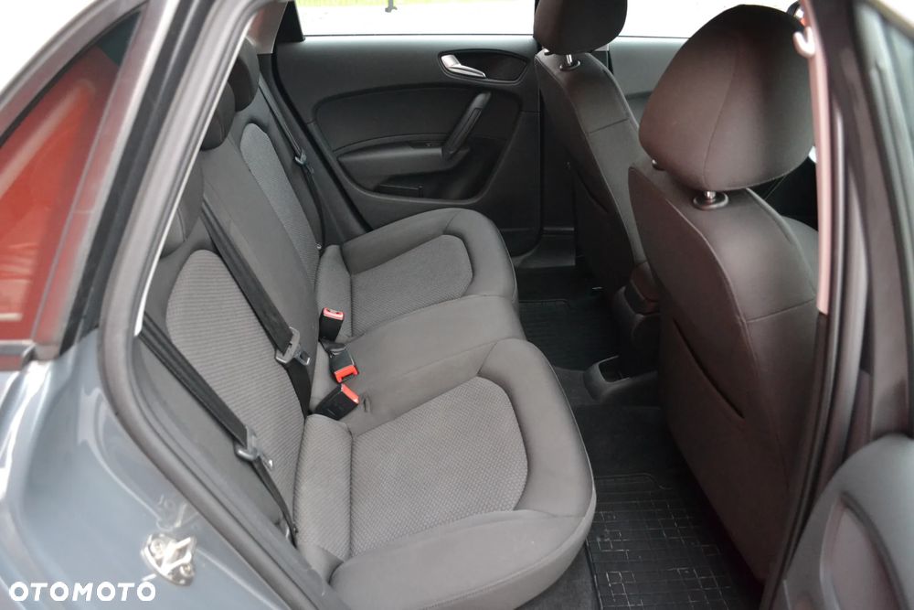 Audi A1 Sportback 1.4 TFSI design - 9