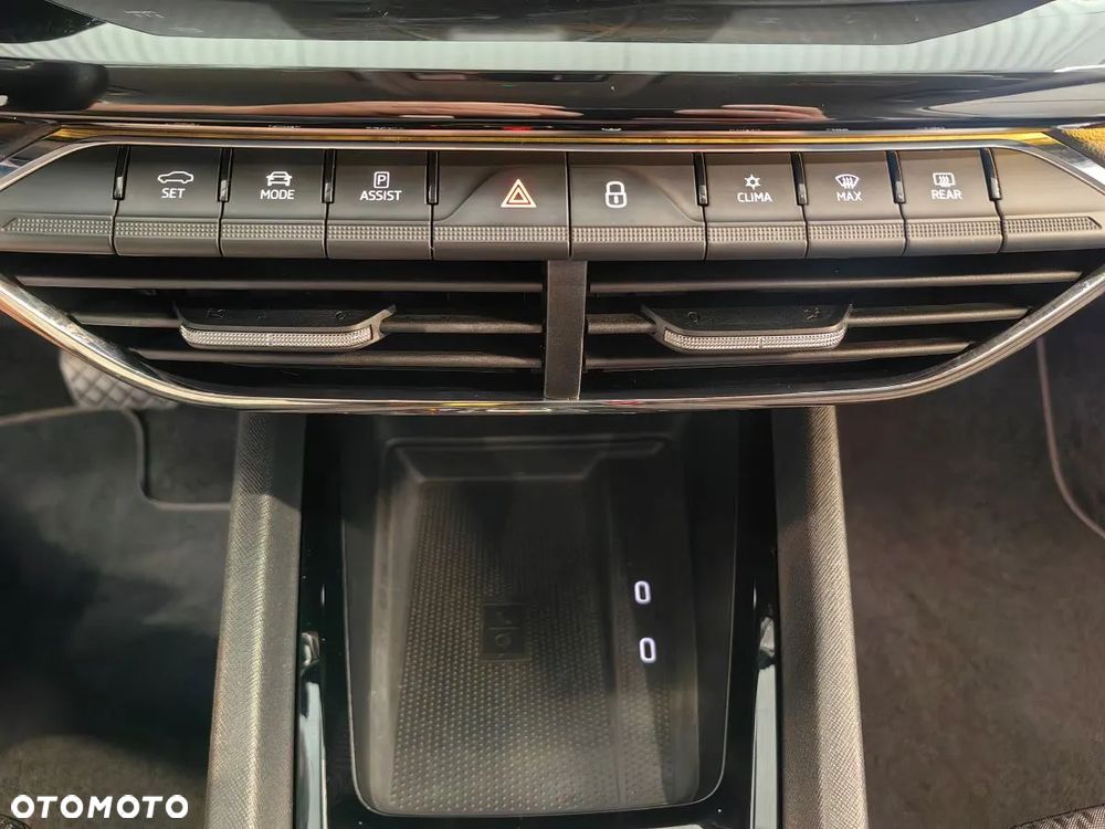 Skoda Octavia Combi 2.0 TDI DSG Exclusive Plus - 12