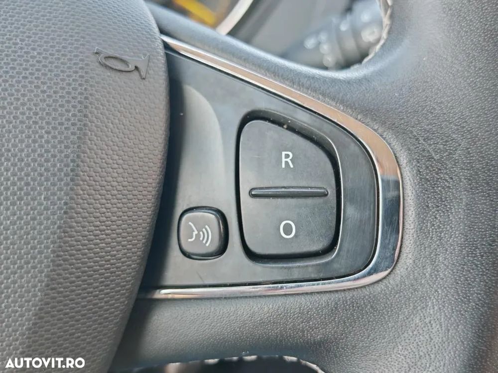 Renault Captur (ENERGY) TCe 90 BOSE EDITION - 19