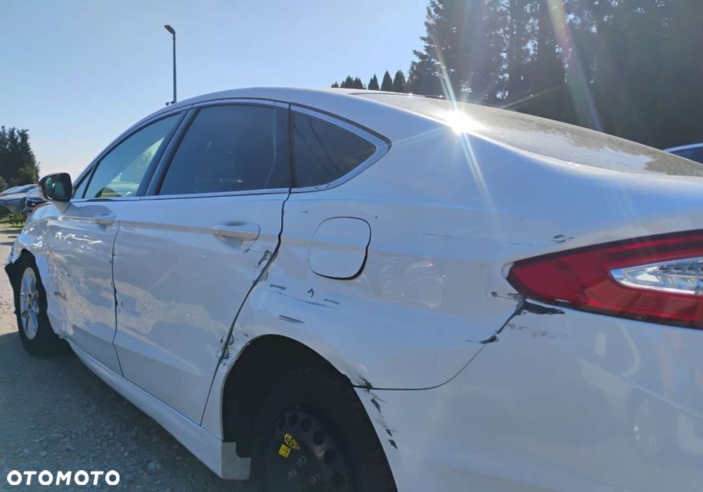 Ford Mondeo - 22