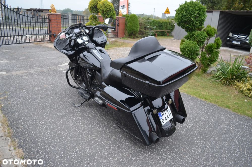 Harley-Davidson Touring Street Glide - 10