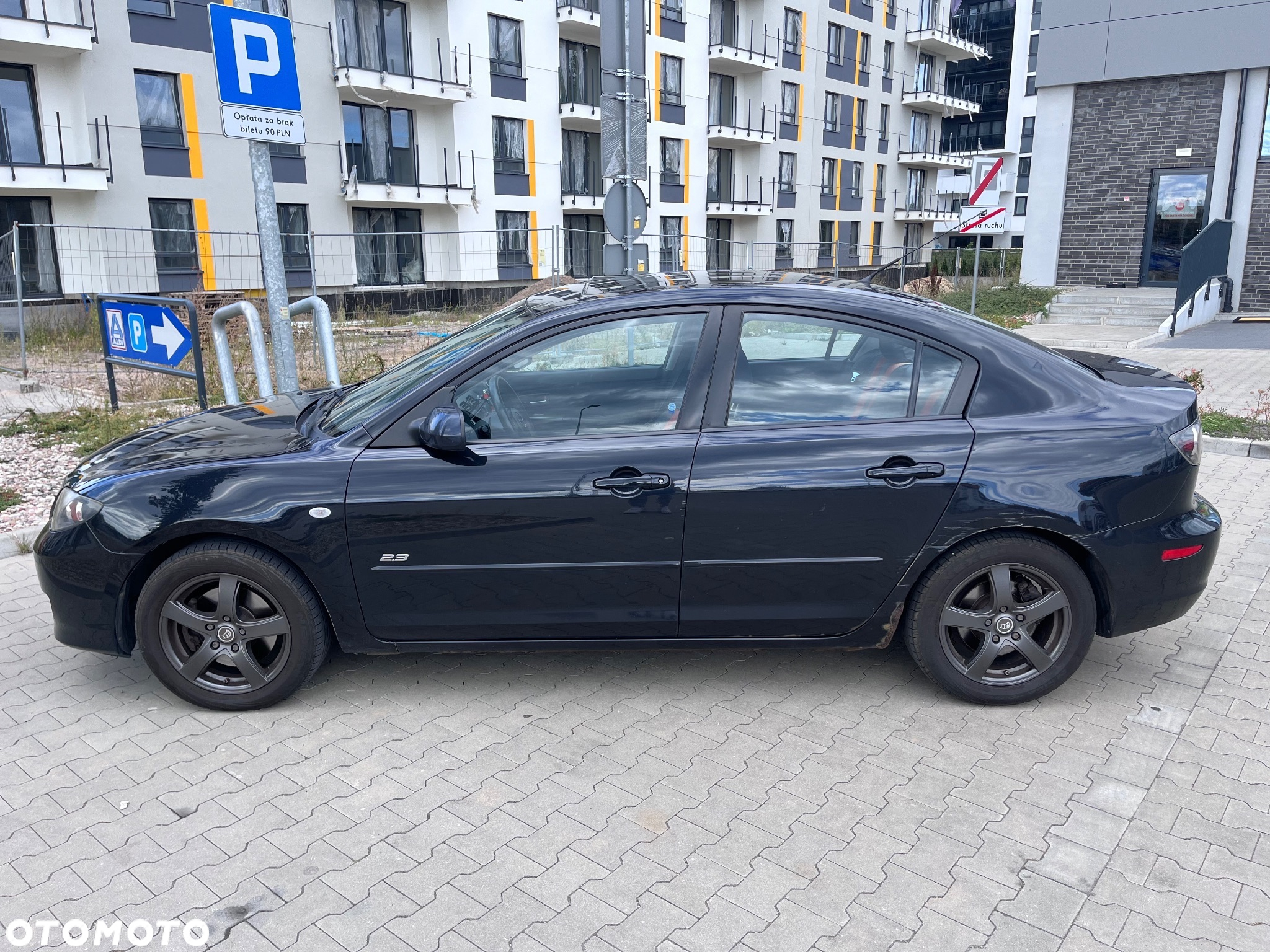 Mazda 3 - 6