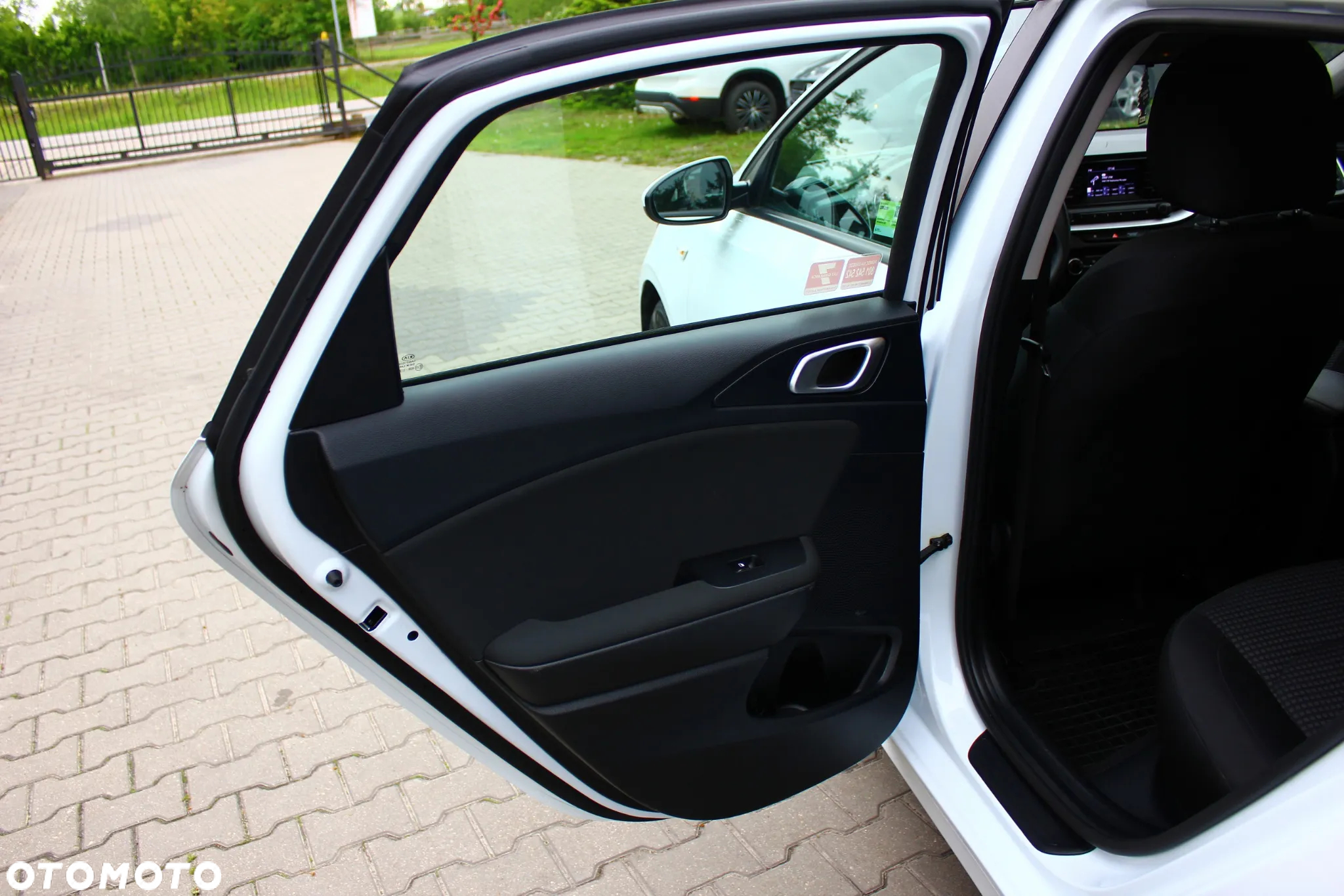 Kia Ceed 1.6 CRDi SCR S - 33