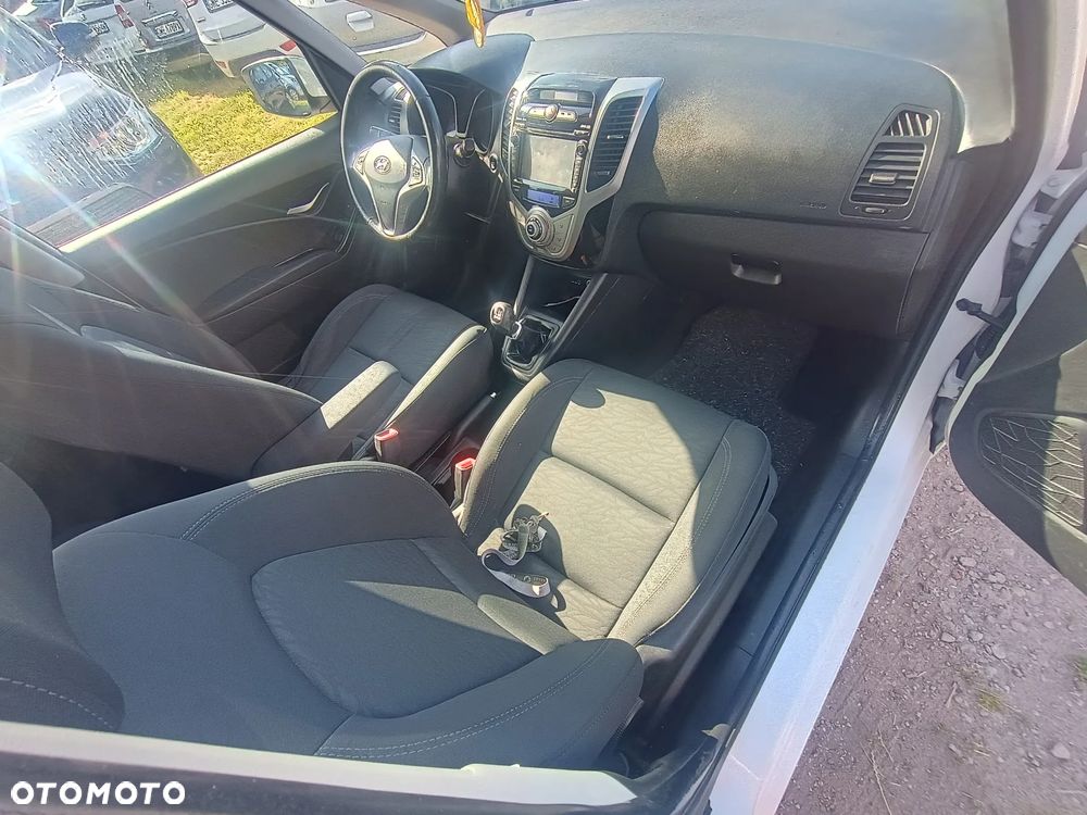 Hyundai ix20 - 13