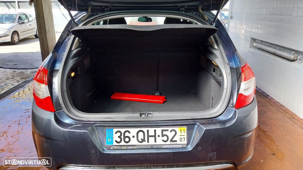 Citroën C4 1.6 e-HDi Exclusive - 3