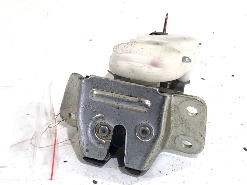 ZAMEK KLAPY TYŁ  PEUGEOT 4007 (VU_, VV_) 2007 - 2013 2.2 HDi 115 kW [156 KM] olej napędowy 2007 - - 1