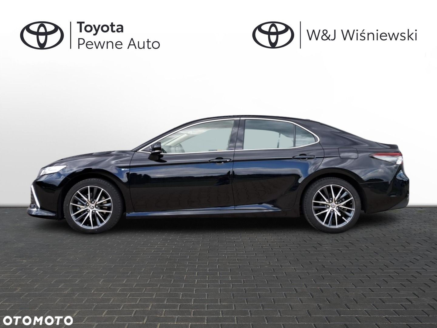 Toyota Camry - 2