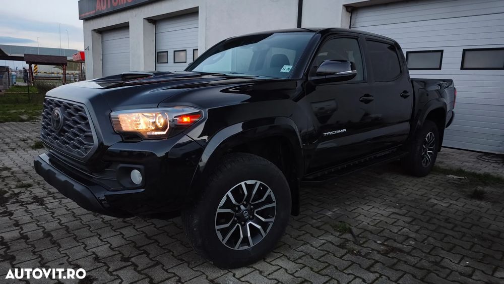 Toyota Tacoma - 3