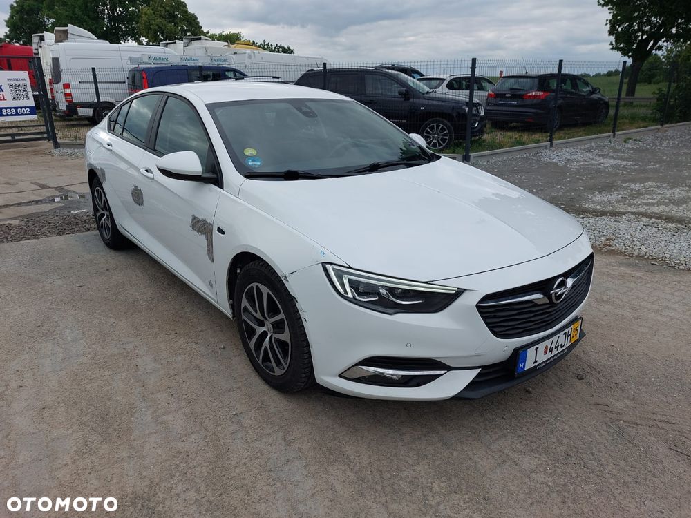 Opel Insignia - 1