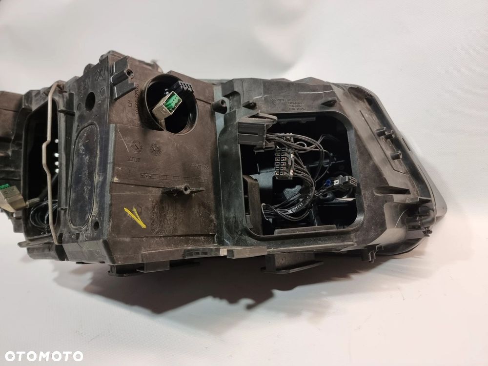AUDI Q5 8R LAMPA LEWA PRZÓD XEON LED - 13
