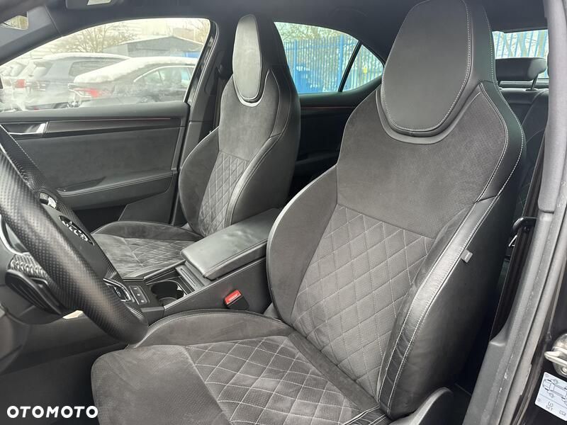 Skoda Superb 1.5 TSI Sportline DSG - 17