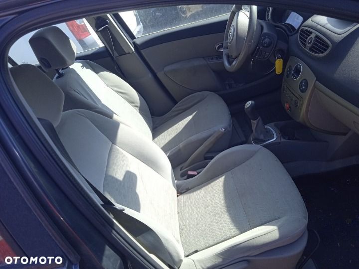 Fotel Kierowcy Pasażera Kanapa Renault Clio III - 1