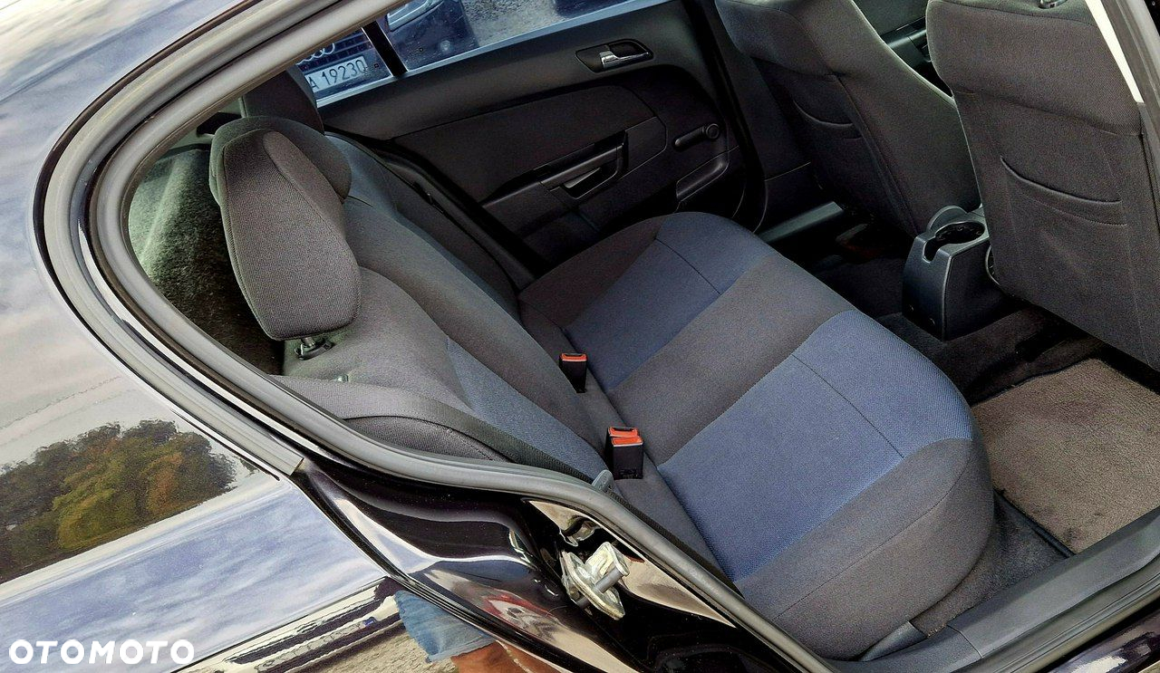 Opel Astra - 28