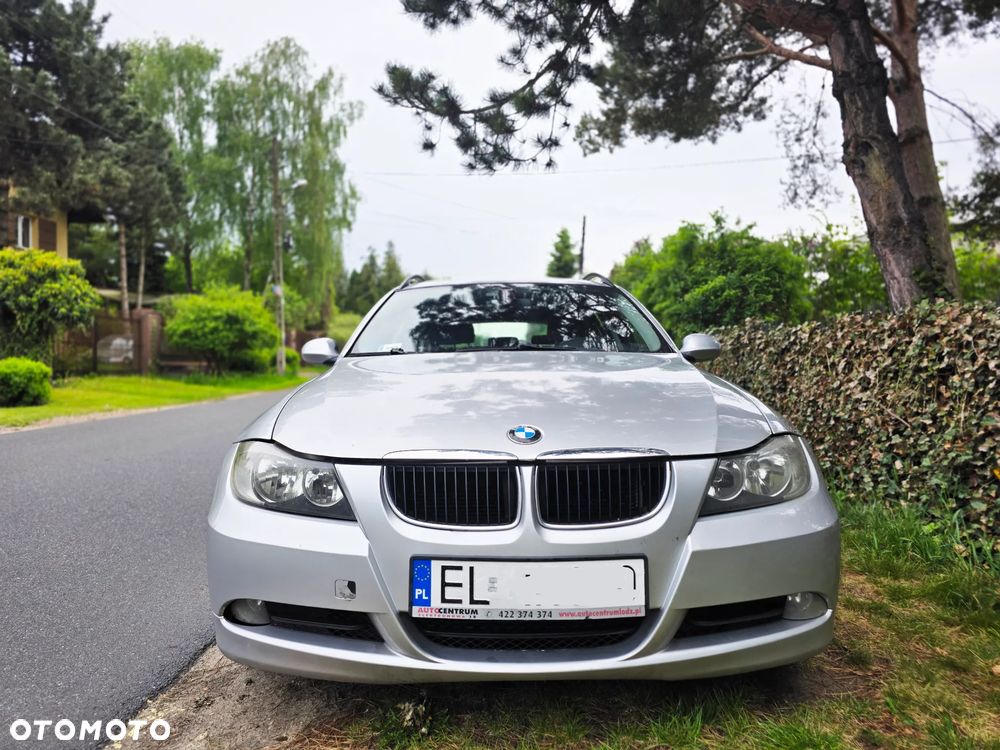 BMW Seria 3 318d - 4