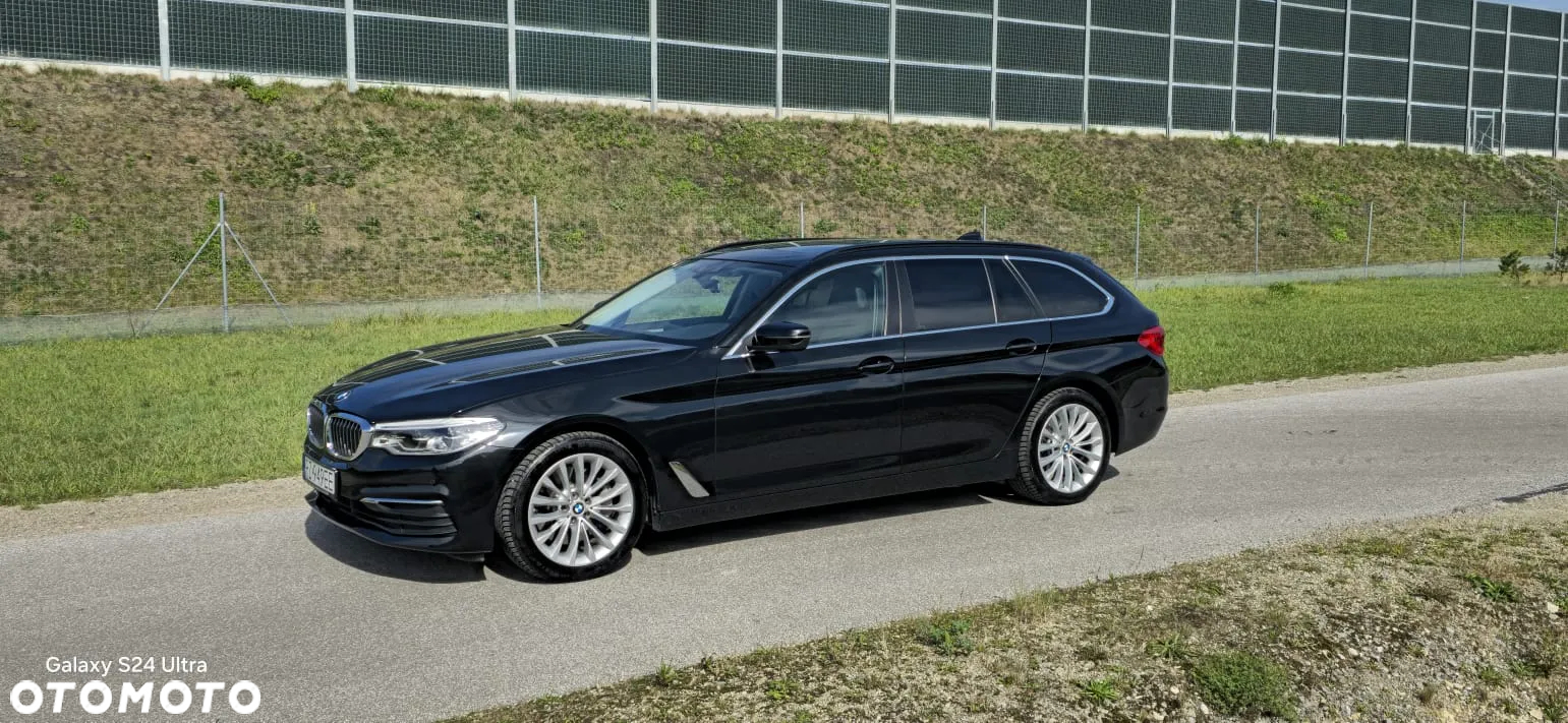 BMW Seria 5 530d xDrive - 12