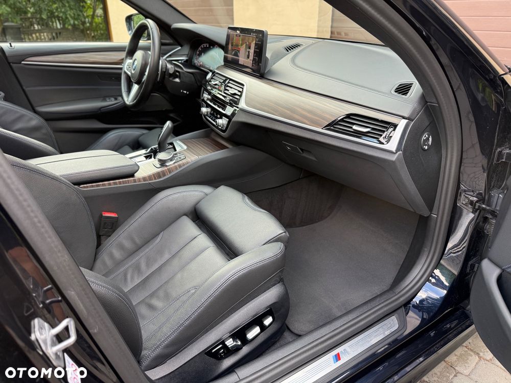 BMW Seria 5 540d xDrive M Sport Edition - 33