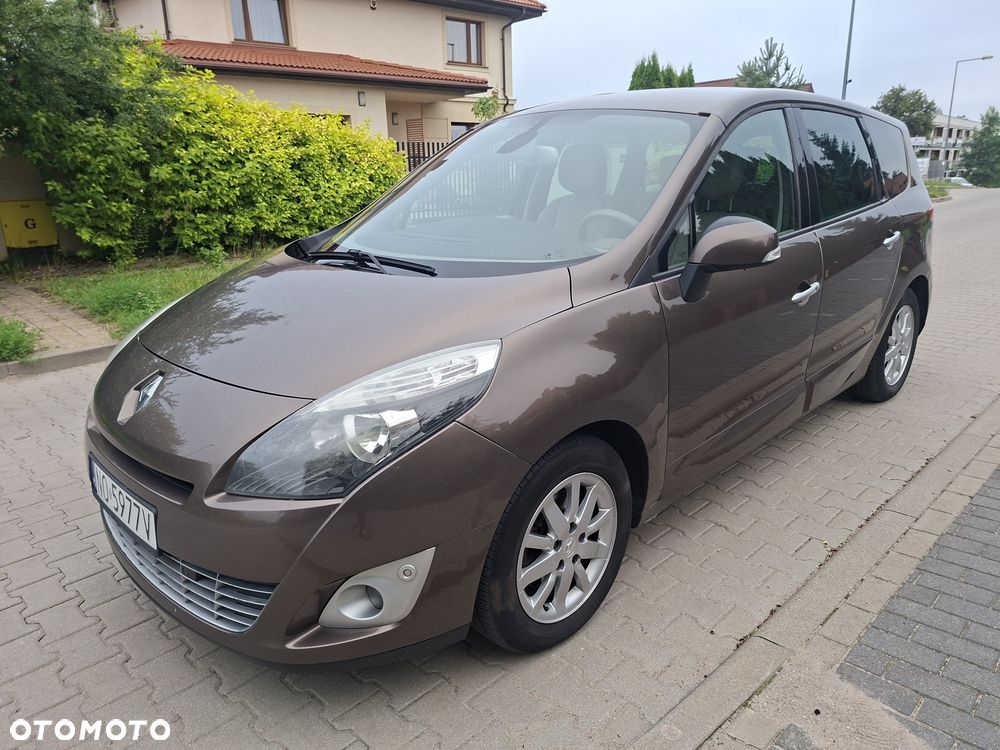 Renault Scenic - 1