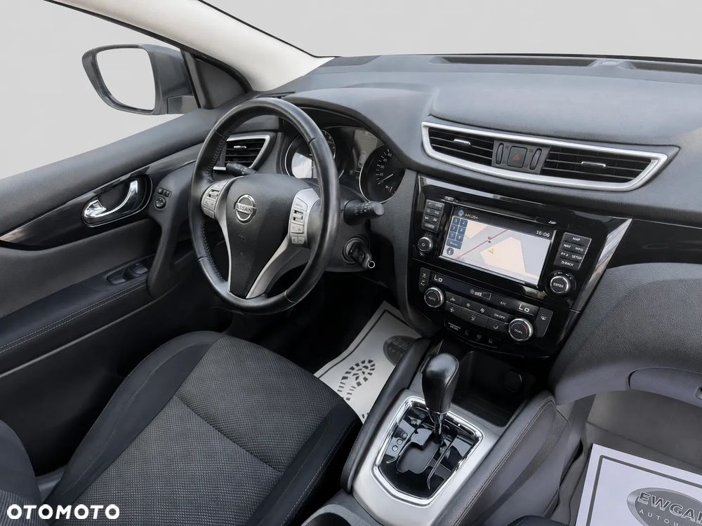 Nissan Qashqai 1.2 DIG-T Xtronic TEKNA - 22