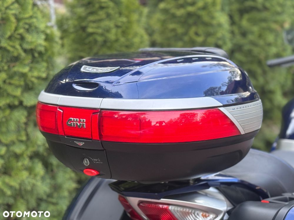 Yamaha FJR - 27