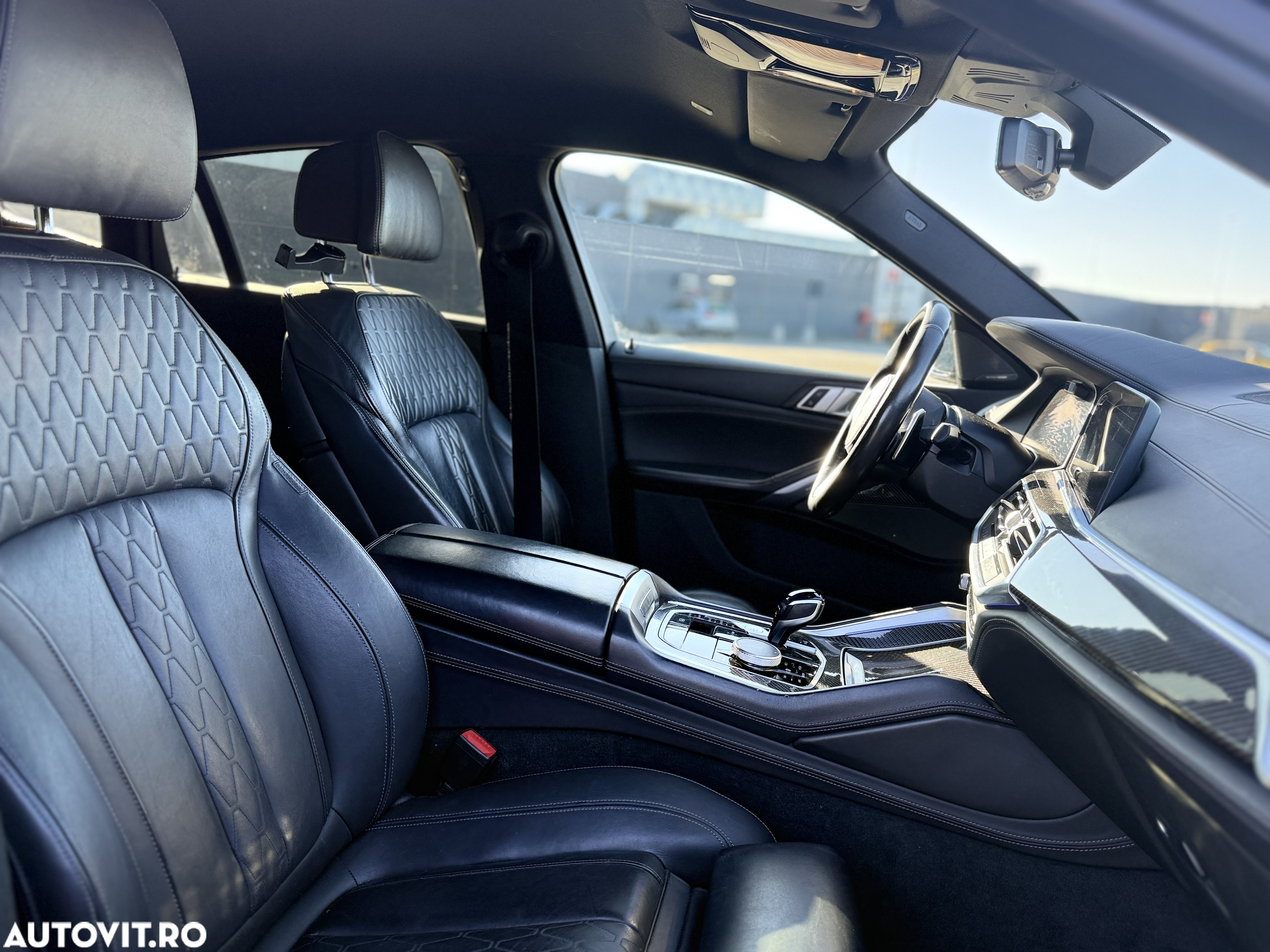 BMW X6 xDrive40i - 11