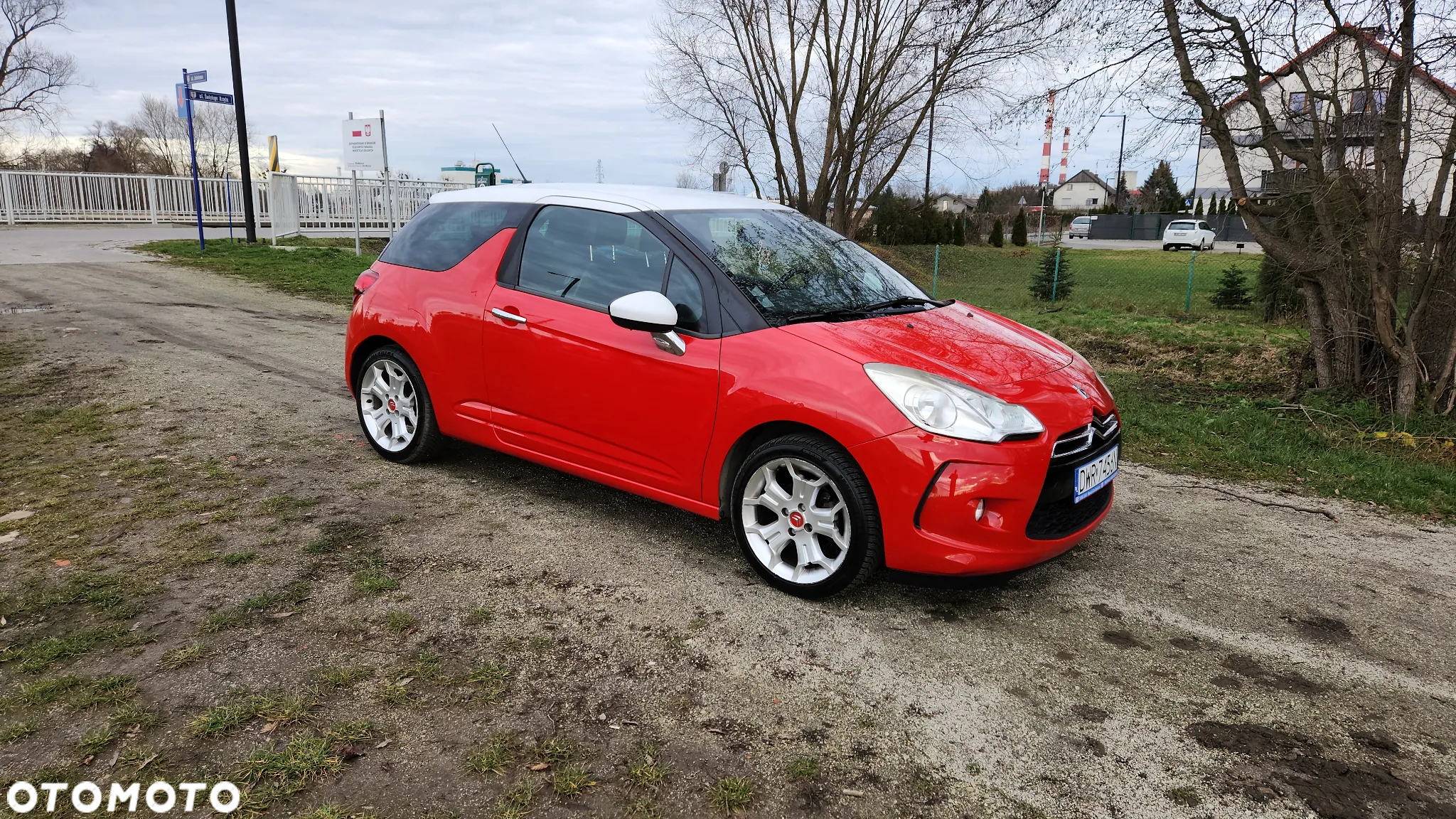 Citroën DS3 1.6 e-HDi SoChic - 3