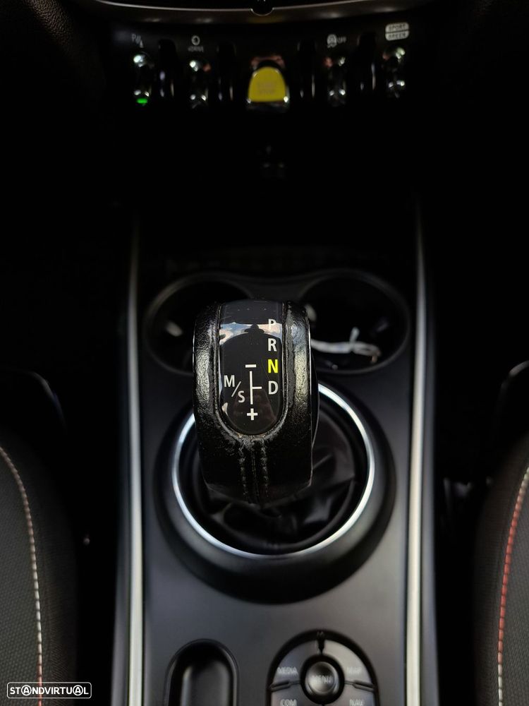 MINI Countryman Cooper SE ALL4 Auto - 14