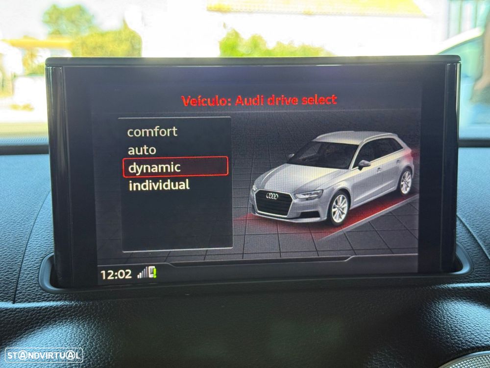 Audi RS3 Sportback 2.5 TFSI quattro S tronic - 48