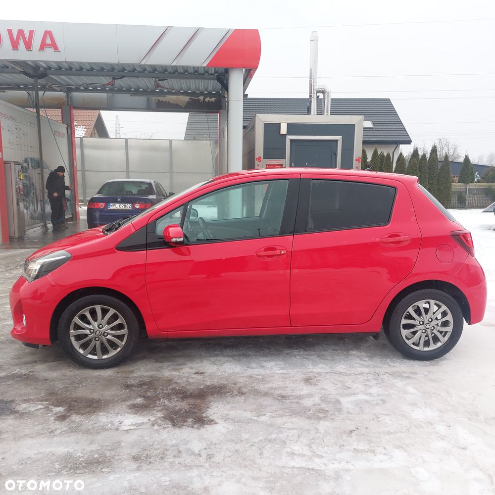 Toyota Yaris 1.33 Premium - 3